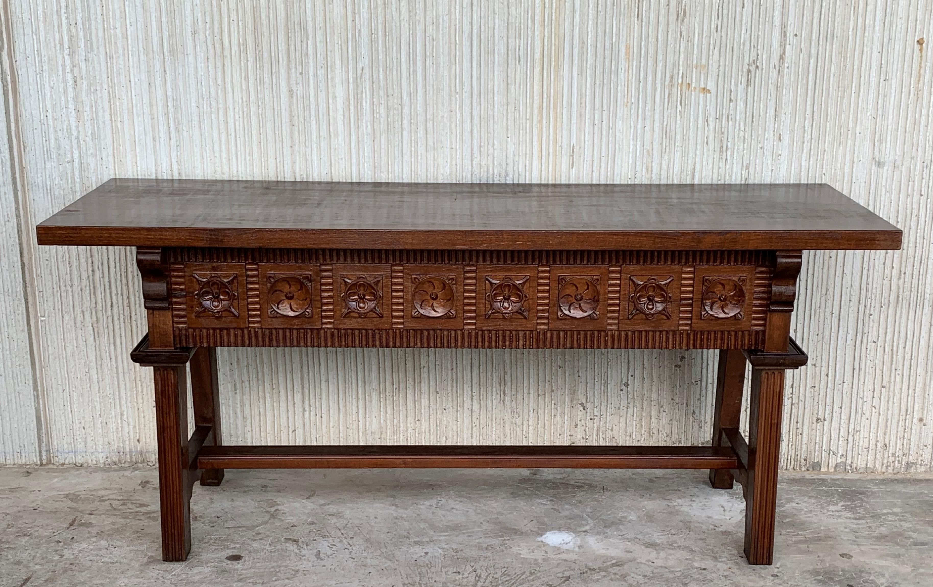 20th Century Large Spanish Baroque Style Carved Walnut Refectory Table In Good Condition In Miami, FL