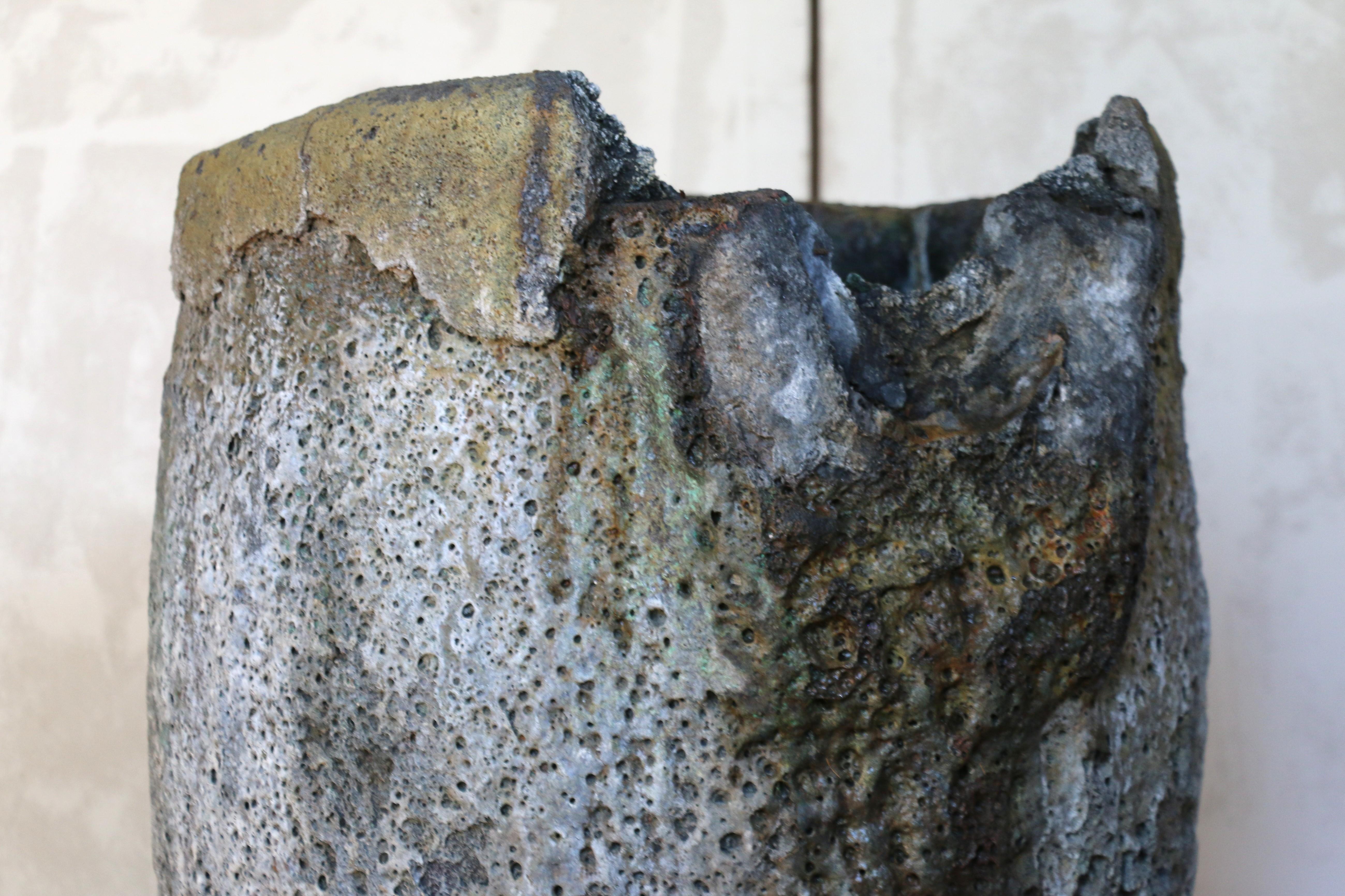 20th Century Large Vintage Foundry Crucible – Natural Lava Stone Form In Good Condition For Sale In North Hollywood, CA