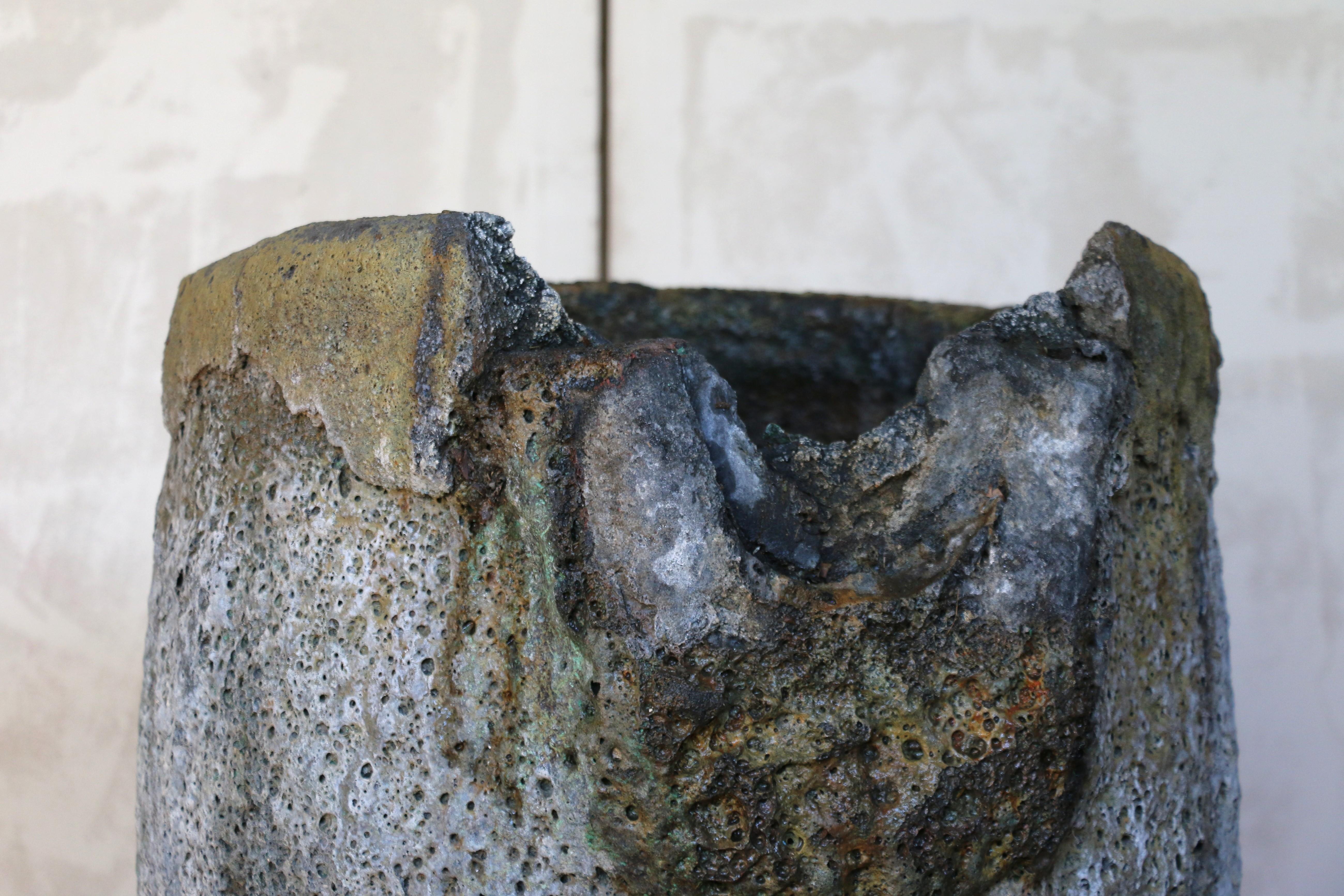 20th Century Large Vintage Foundry Crucible – Natural Lava Stone Form For Sale 1