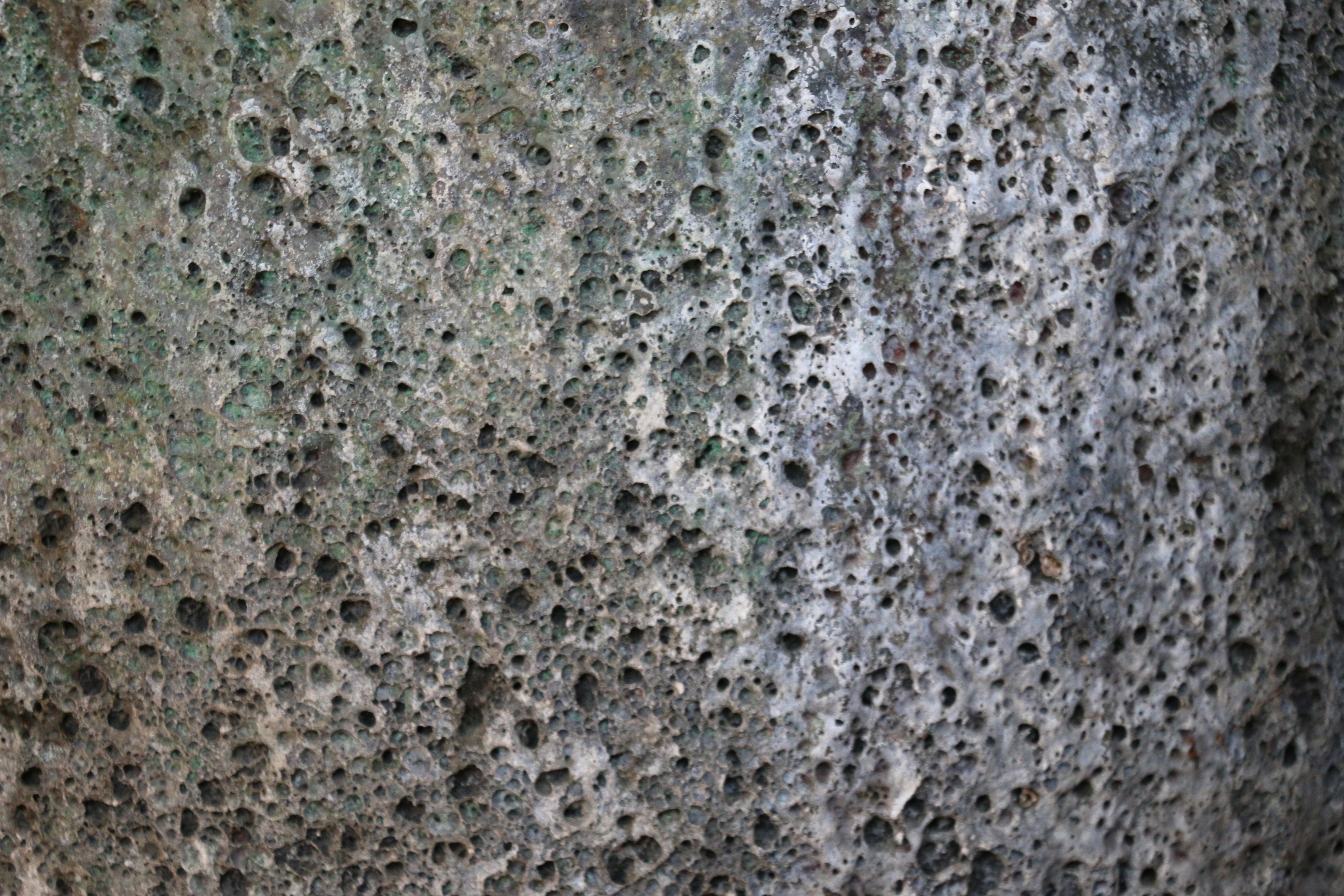 20th Century Large Vintage Foundry Crucible – Natural Lava Stone Form For Sale 4