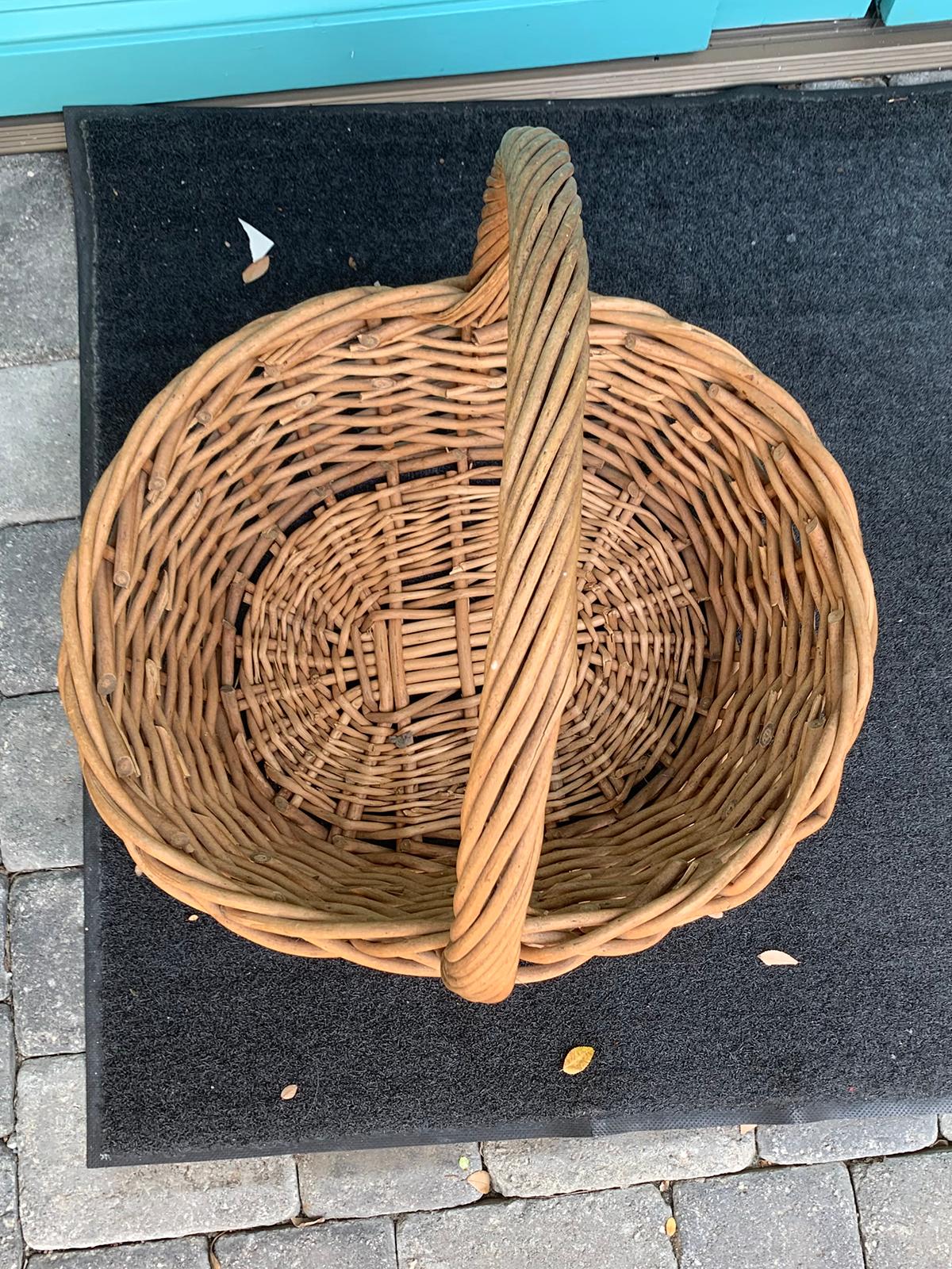 20th Century Large Woven Basket In Good Condition For Sale In Atlanta, GA