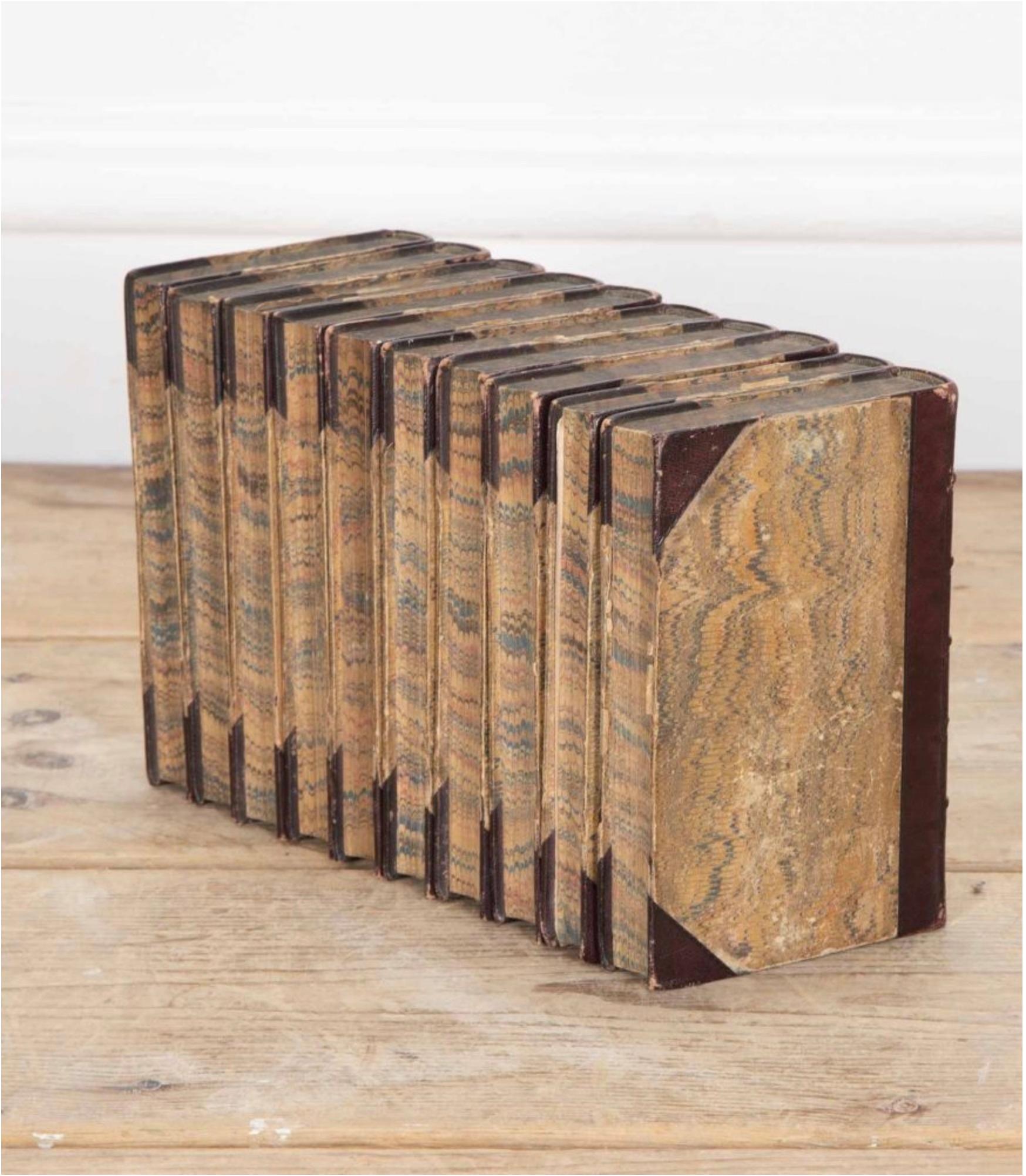 Livres reliés en cuir du 20e siècle Bon état - En vente à Haywards Heath, GB
