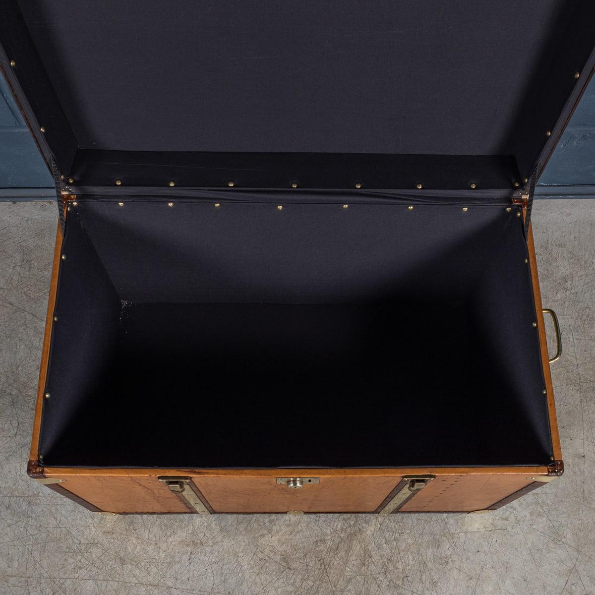 20th Century Leather Clad English Army / Navy Style Trunk For Sale 4