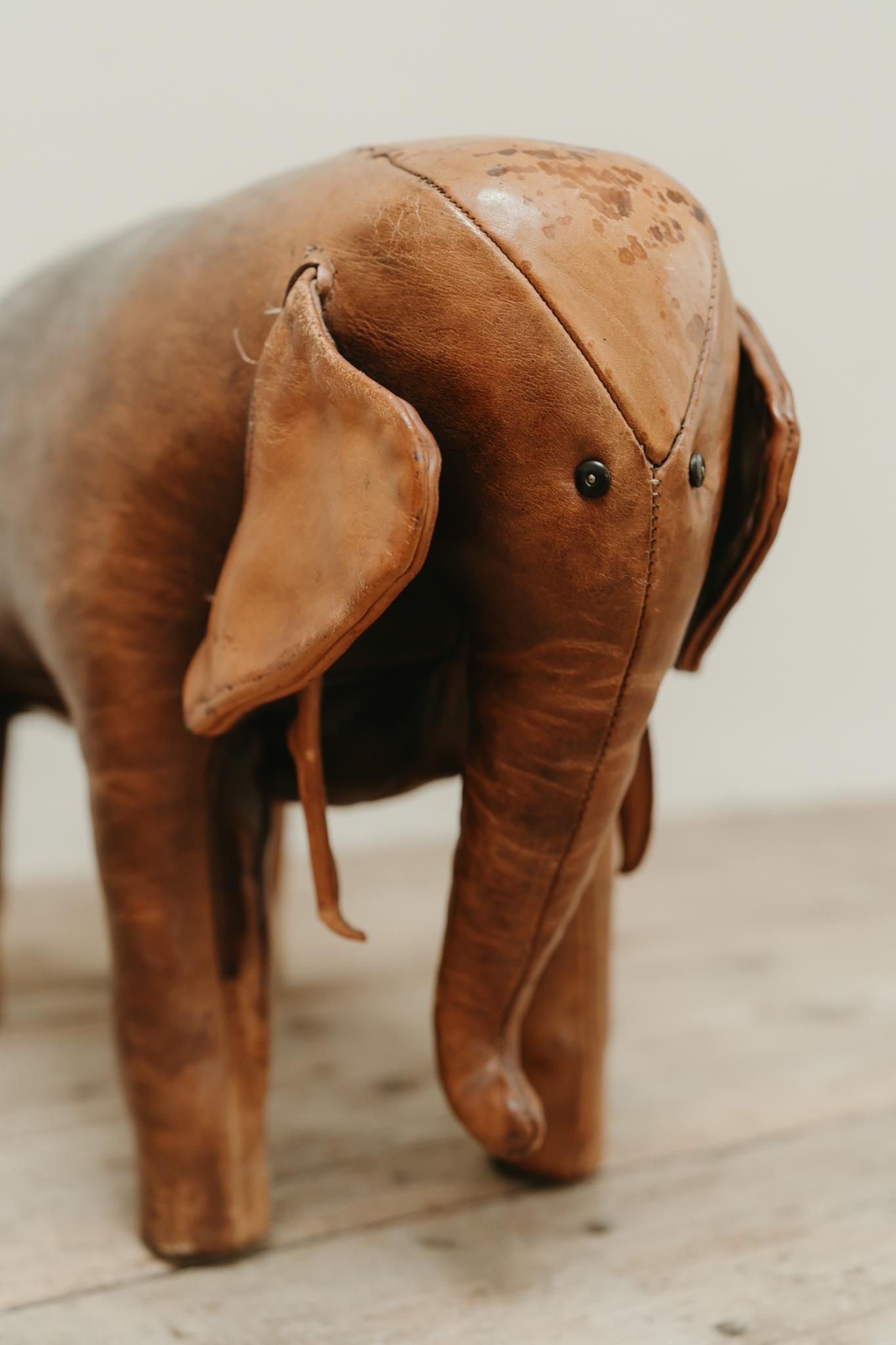 20th century leather elephant Omersa pouf 4