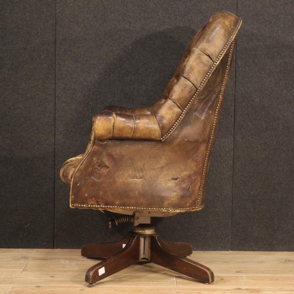20th Century Leather English Armchair, 1930 For Sale 3