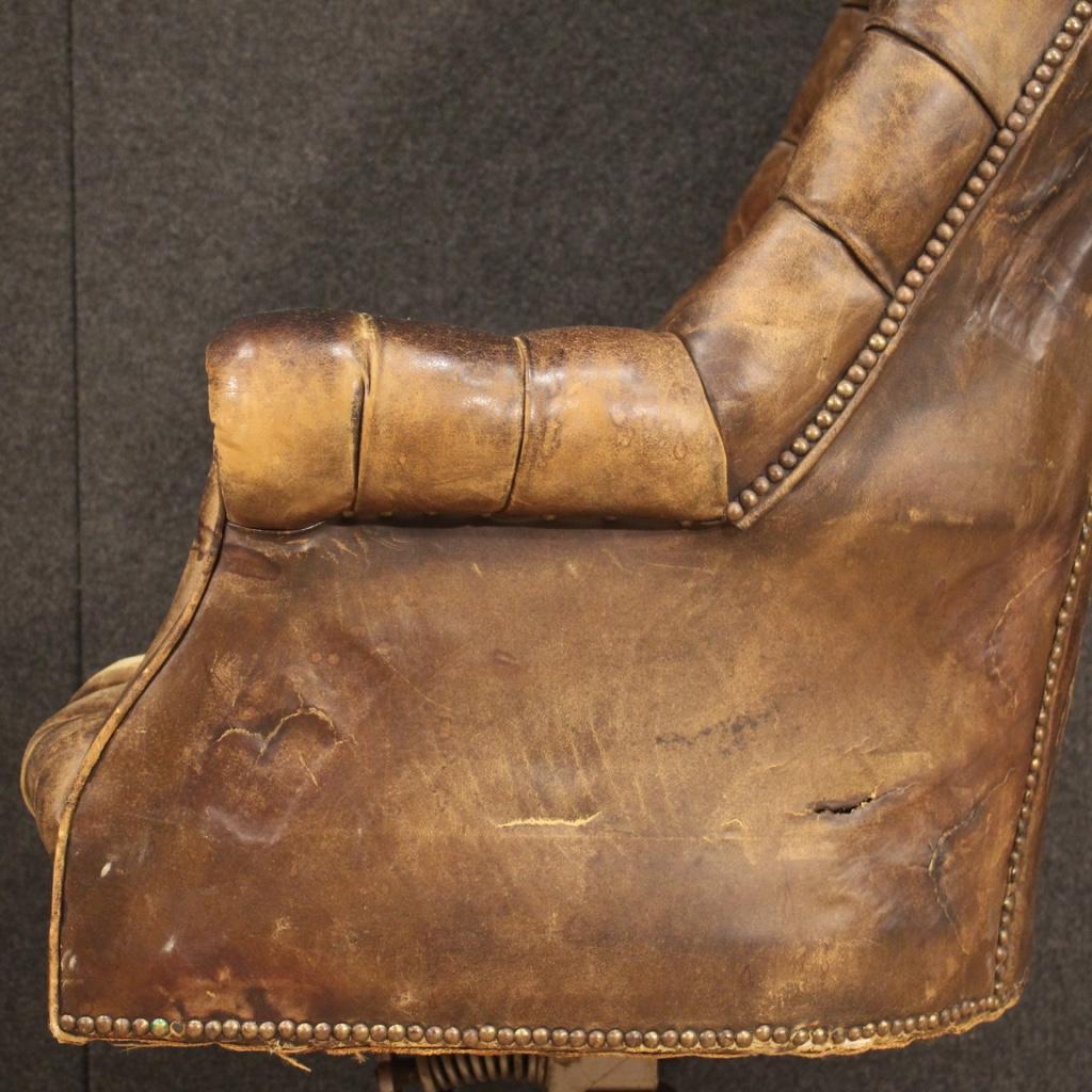 20th Century Leather English Armchair, 1930 For Sale 4