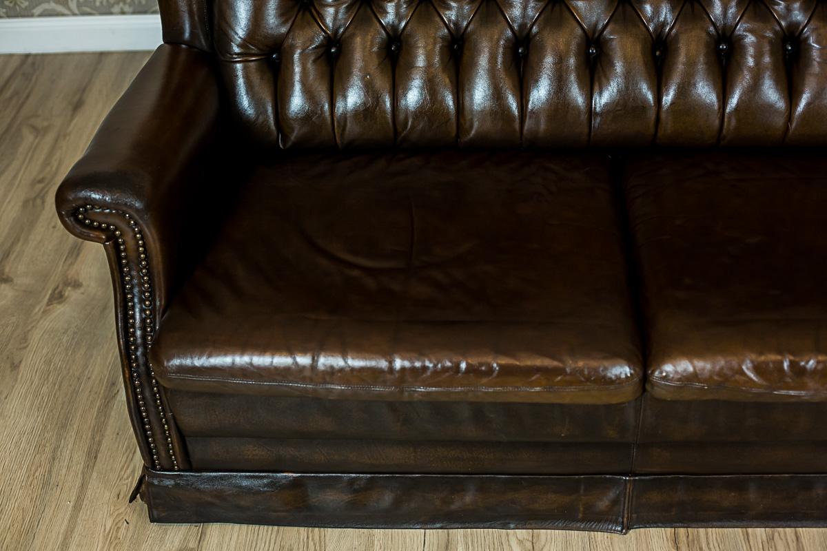 Leder, gestepptes Sofa im Chesterfield-Stil des 20. Jahrhunderts im Zustand „Gut“ im Angebot in Opole, PL