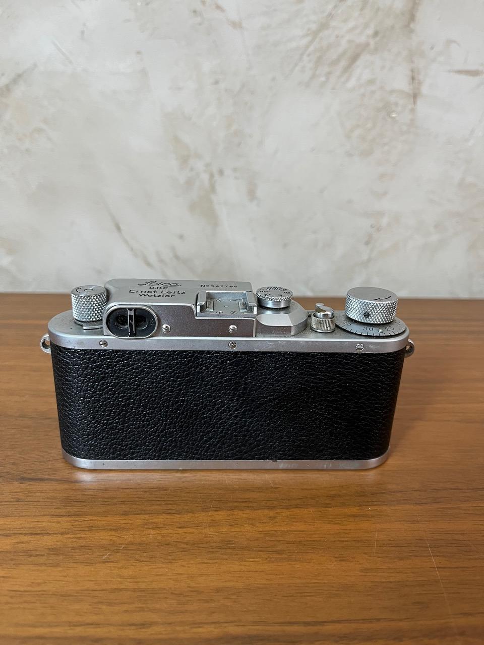 Appareil photo Leica du 20e siècle, années 1950 en vente 11