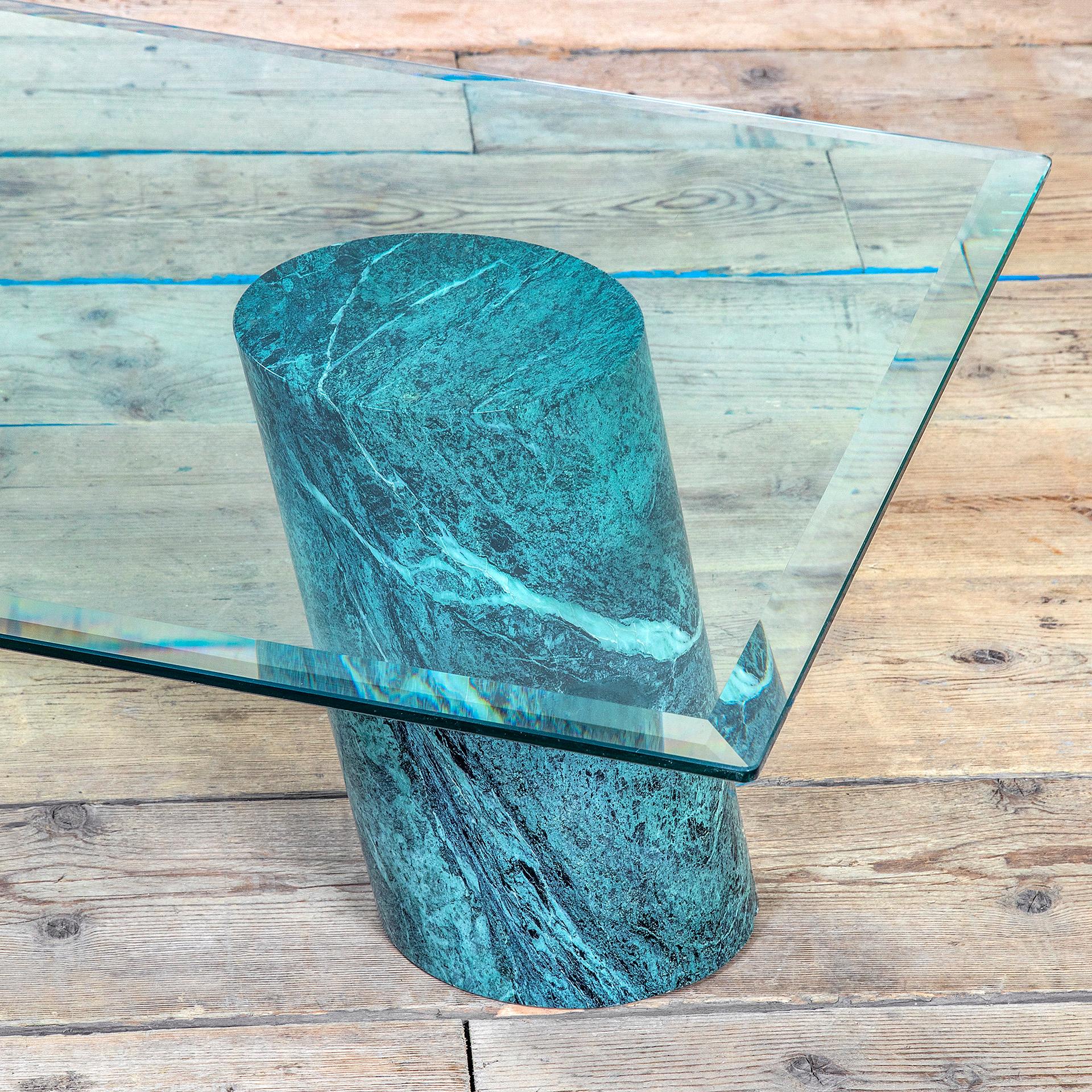 Mid-Century Modern 20th Century Lella and Massimo Vignelli Marble Coffe Table model Metafora For Sale
