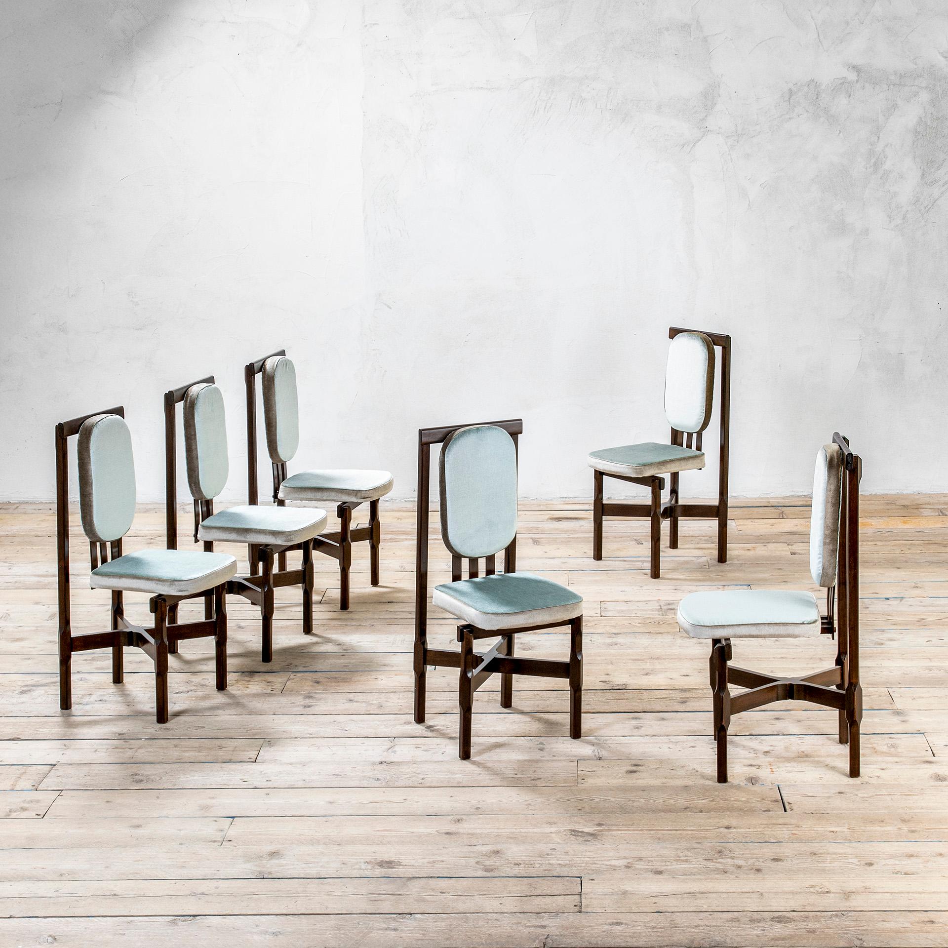 The I.S.A. (Industria Salotti e Arredamenti) manufacture also known as ISA, ISA Bergamo and ISA Italia was founded in the late 1940s near Bergamo in Ponte San Pietro.
It made furniture and seating models for Veronesi, Fiori and Morelli.
In the 1960s
