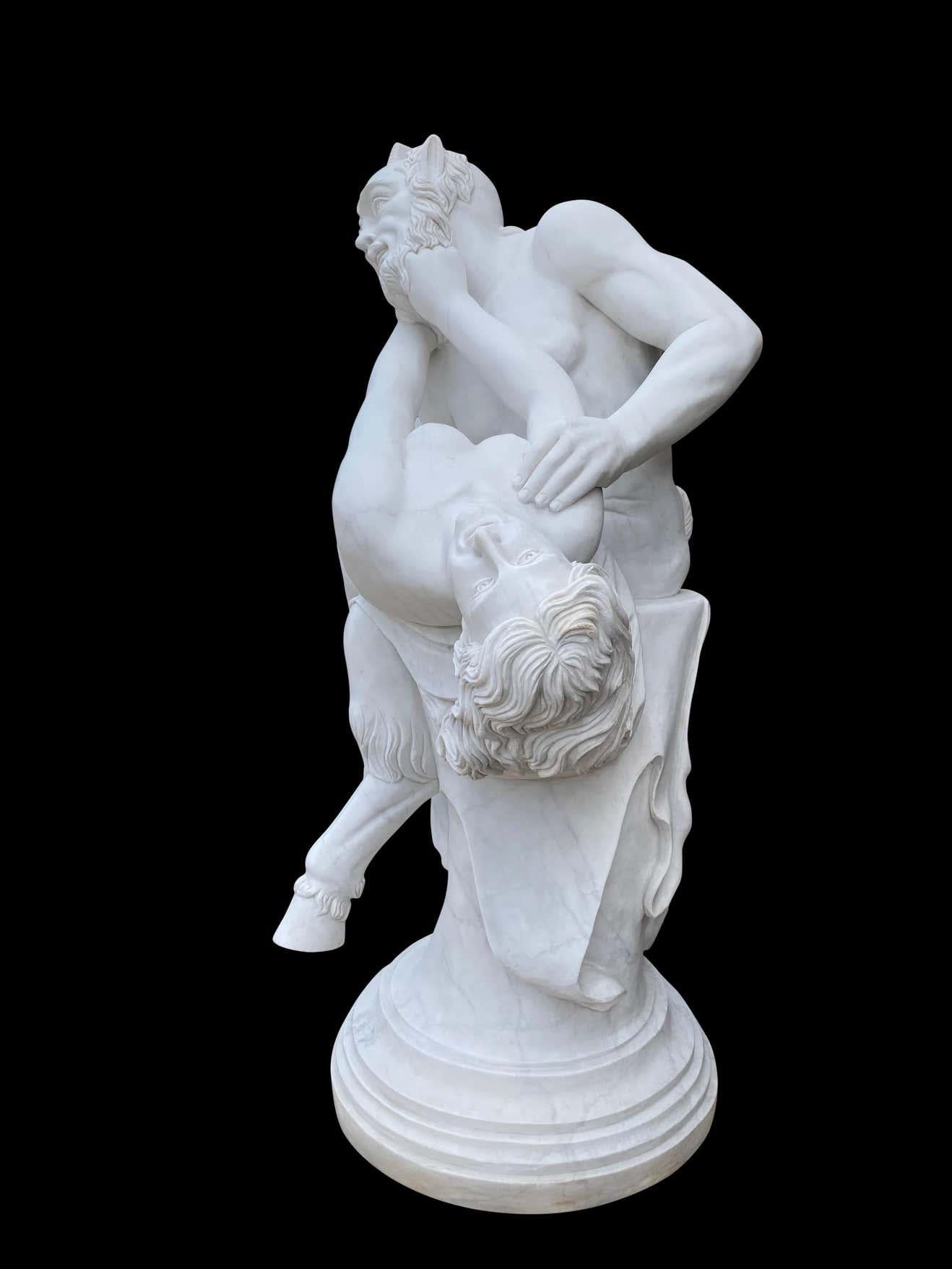 Marbre Sculpture grandeur nature de Pan, dieu grec antique de la sexualité, datant du 20e siècle en vente