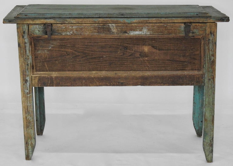 20th Century Lift Top Storage Chest For Sale at 1stDibs