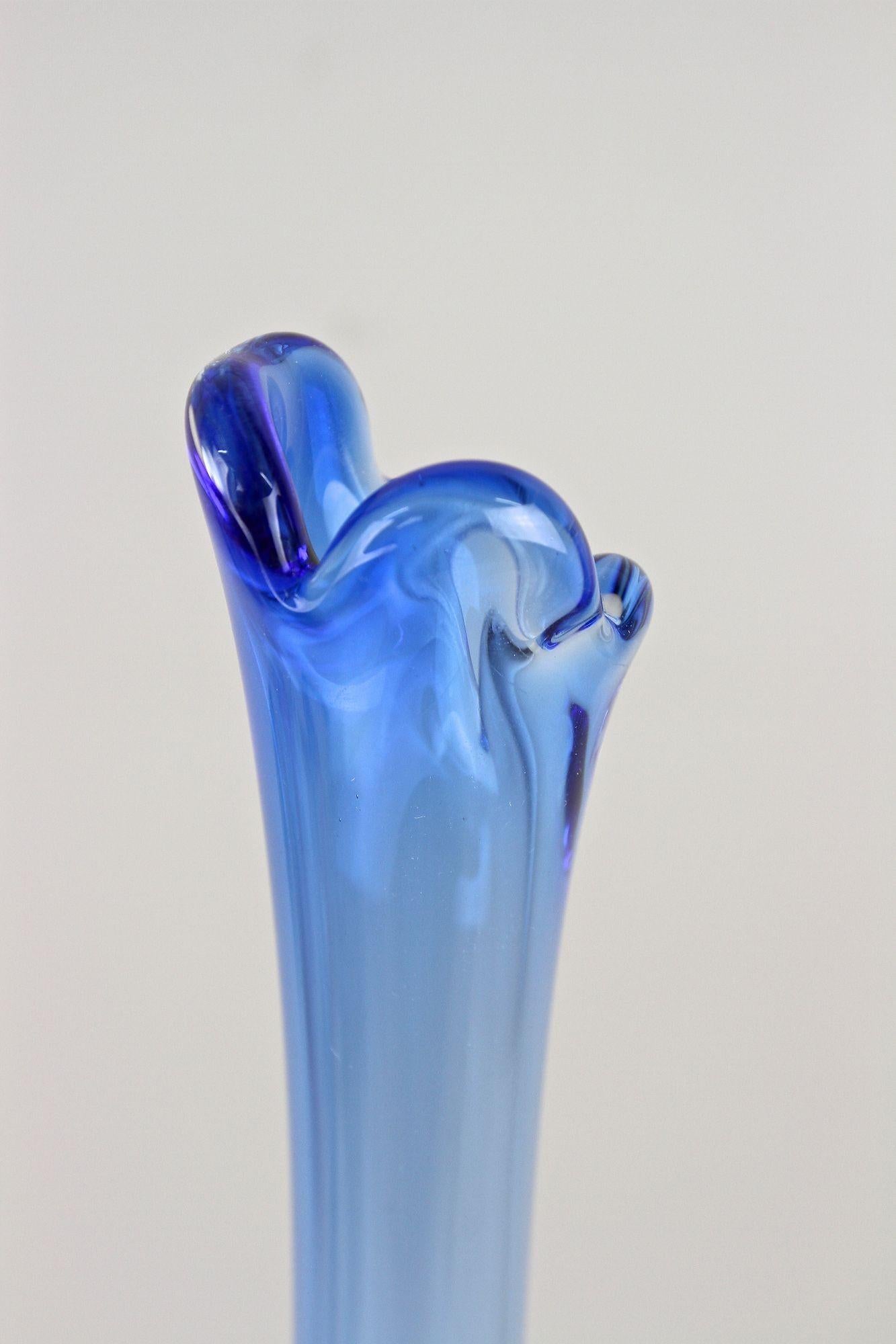 20th Century Light Blue Murano Glass Long Neck Vase, Italy circa 1970 For Sale 2