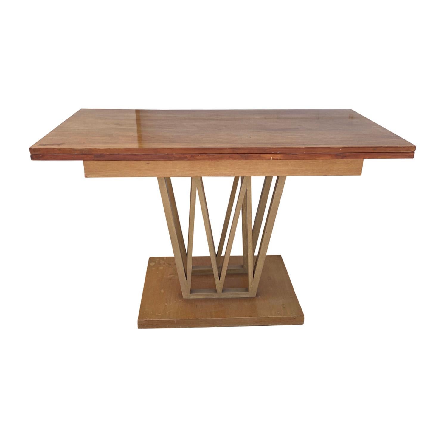 Table de salle à manger, table d'appoint en noyer pliante du 20e siècle, danoise, vintage et sculpturale Bon état - En vente à West Palm Beach, FL