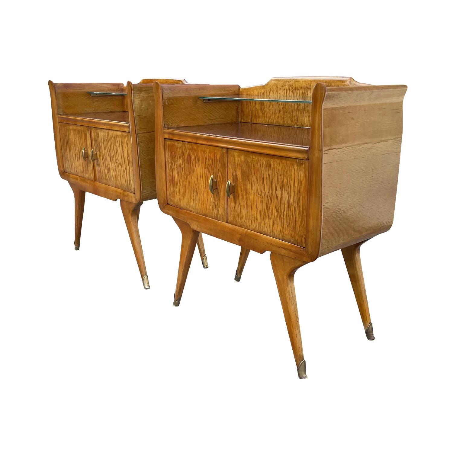 Metal 20th Century Italian Pair of Mid-Century Maplewood Nightstands by Paolo Buffa For Sale