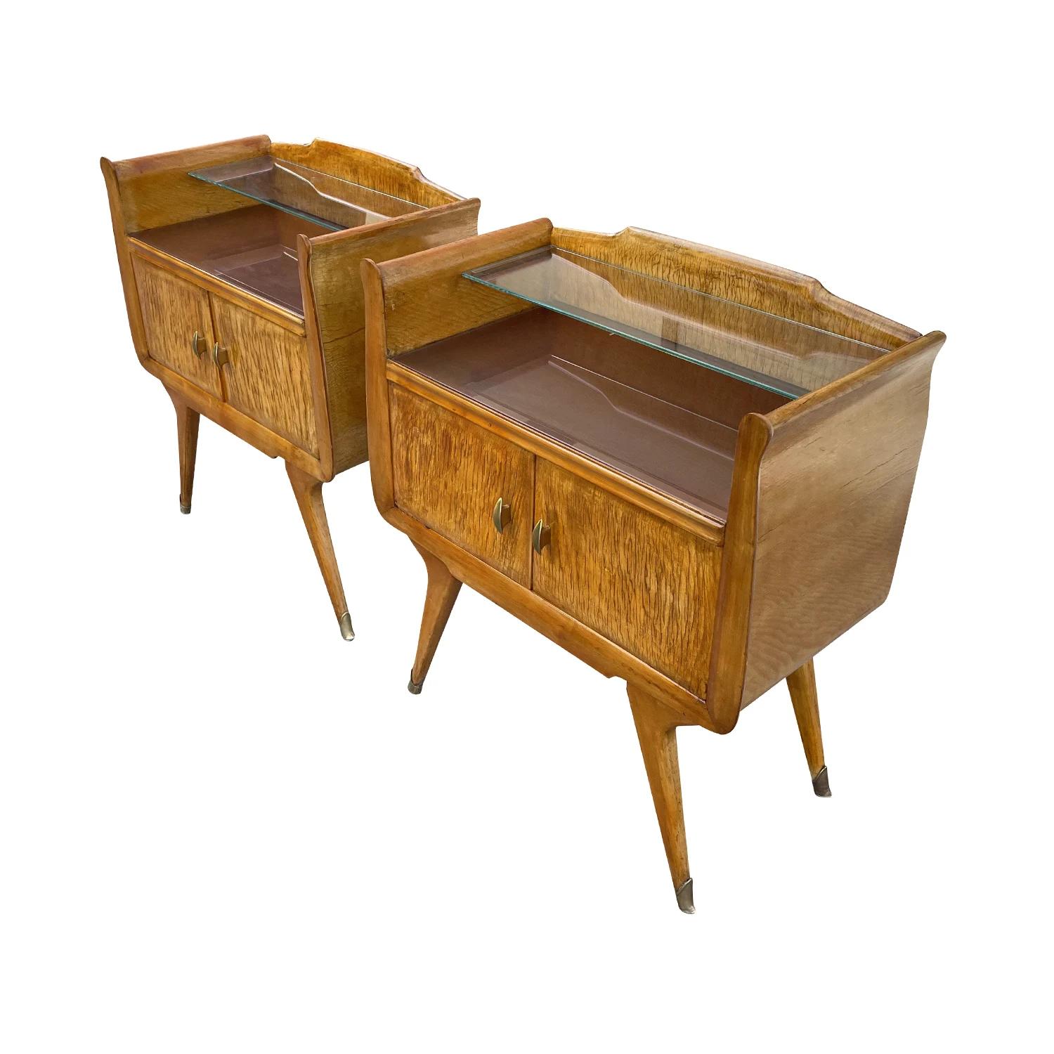 20th Century Italian Pair of Mid-Century Maplewood Nightstands by Paolo Buffa For Sale 1