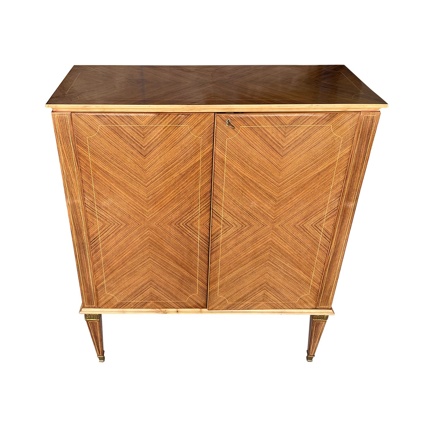 20th Century Light-Brown Italian Walnut Cabinet, Small Cupboard by Paolo Buffa In Good Condition In West Palm Beach, FL