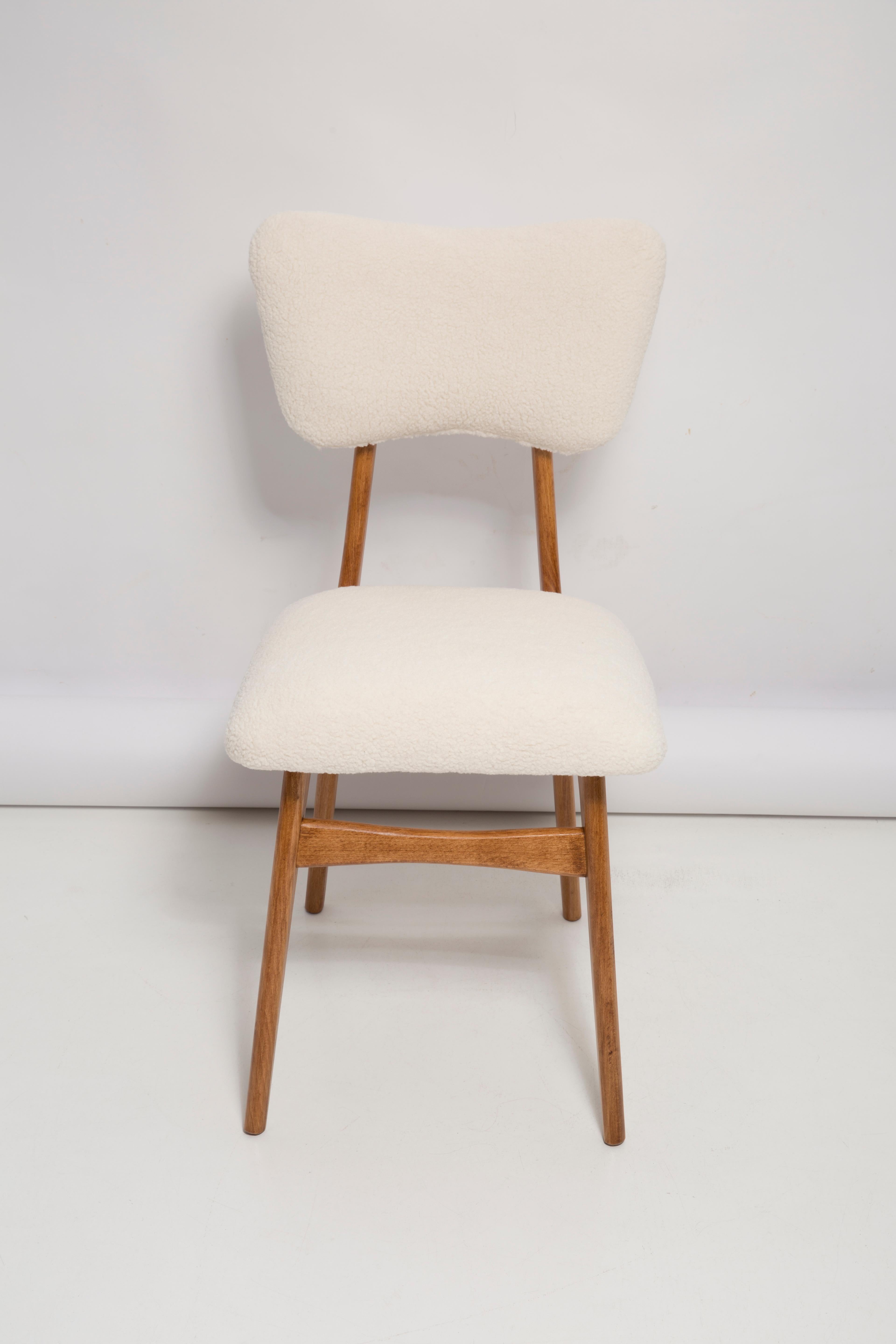 20th Century Light Crème Boucle Oak Wood Butterfly Chair, Europe, 1960 In Excellent Condition For Sale In 05-080 Hornowek, PL