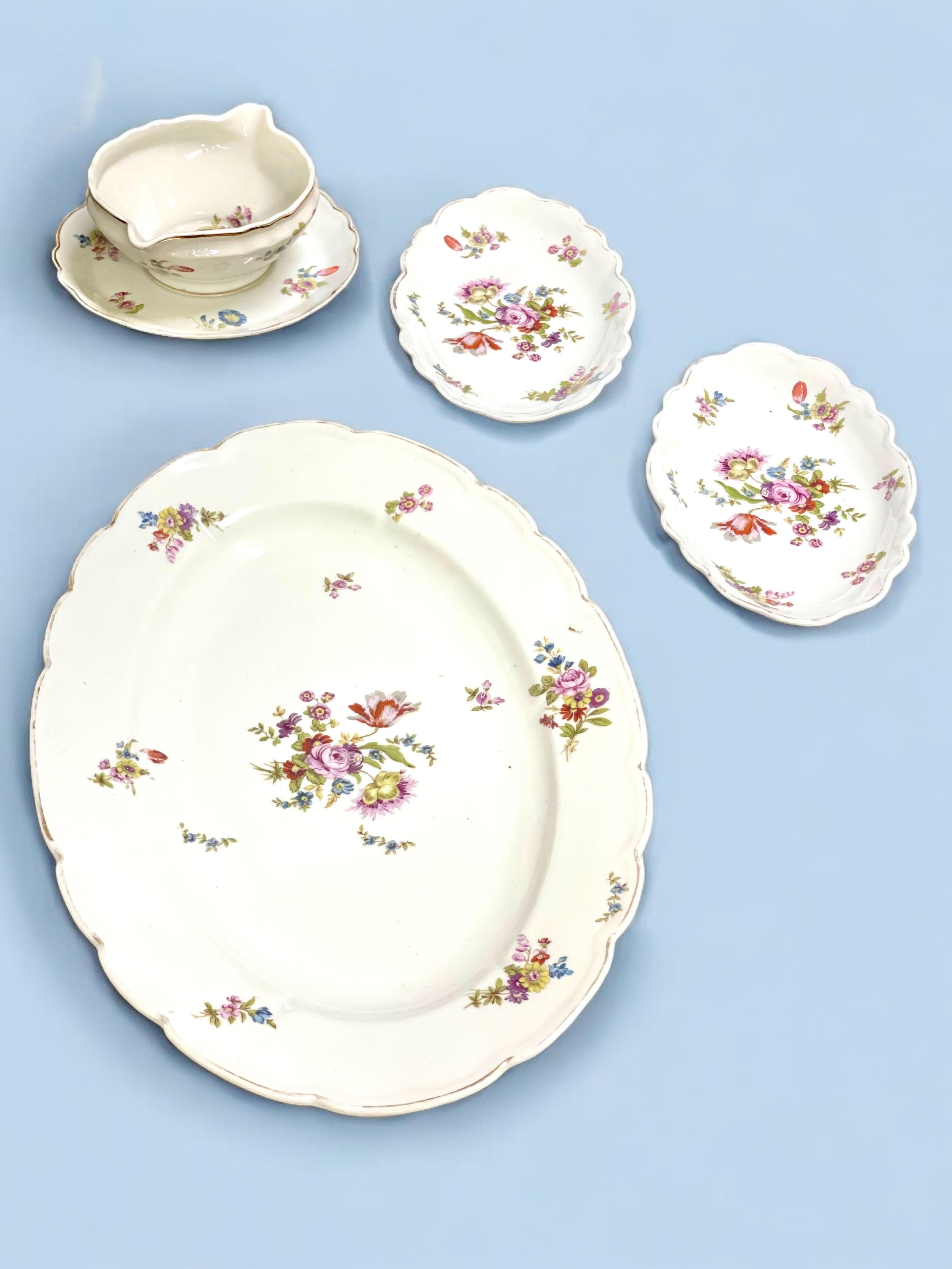 Servizio da tavola in porcellana ULIM Limoges 63 pezzi del XX secolo in vendita 4