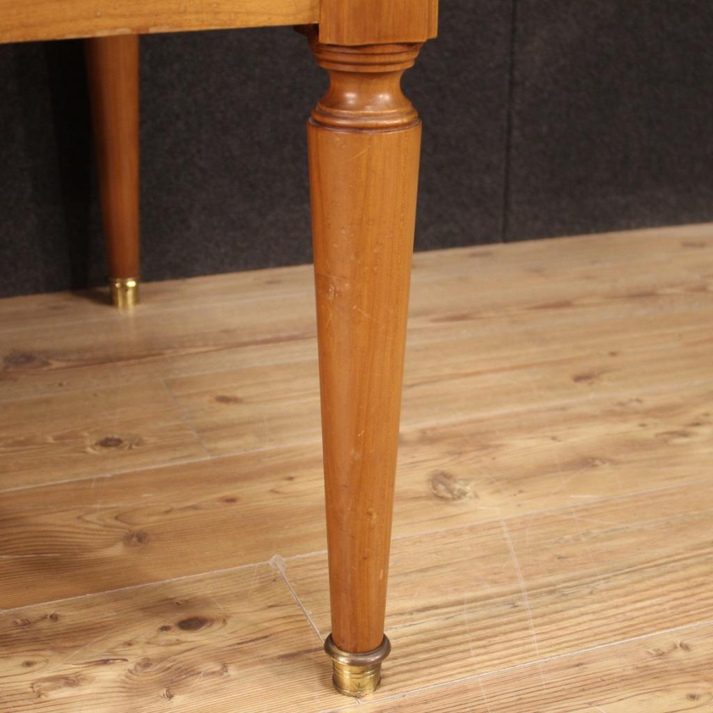 20. Jahrhundert Wohnzimmer Kirschbaum und Obstholz Französisch Schreibtisch, 1960 im Angebot 1