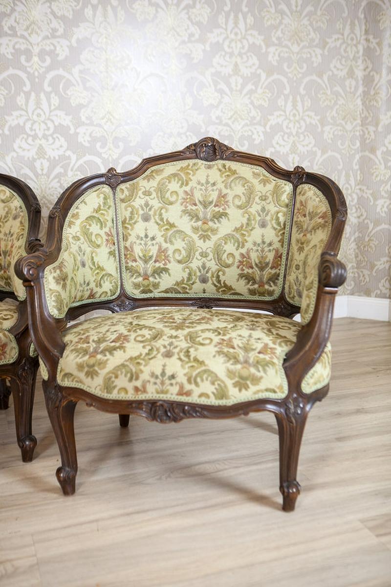 Rococo Revival Walnut Living Room Set From the Early 20th Century - 3 Pieces For Sale 2