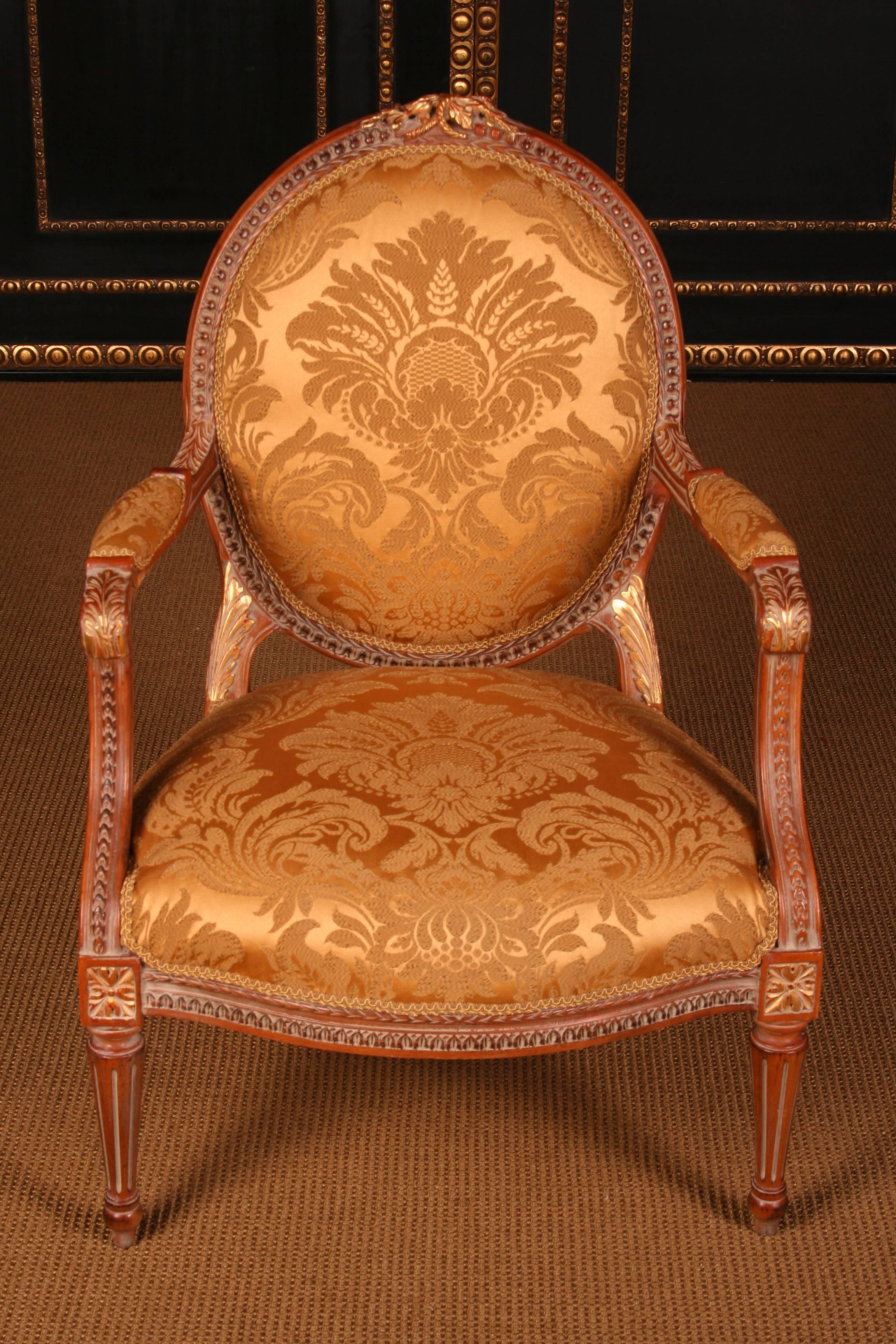 Garniture de groupe de sièges français en bois de style Louis Seize du 20ème siècle en vente 2