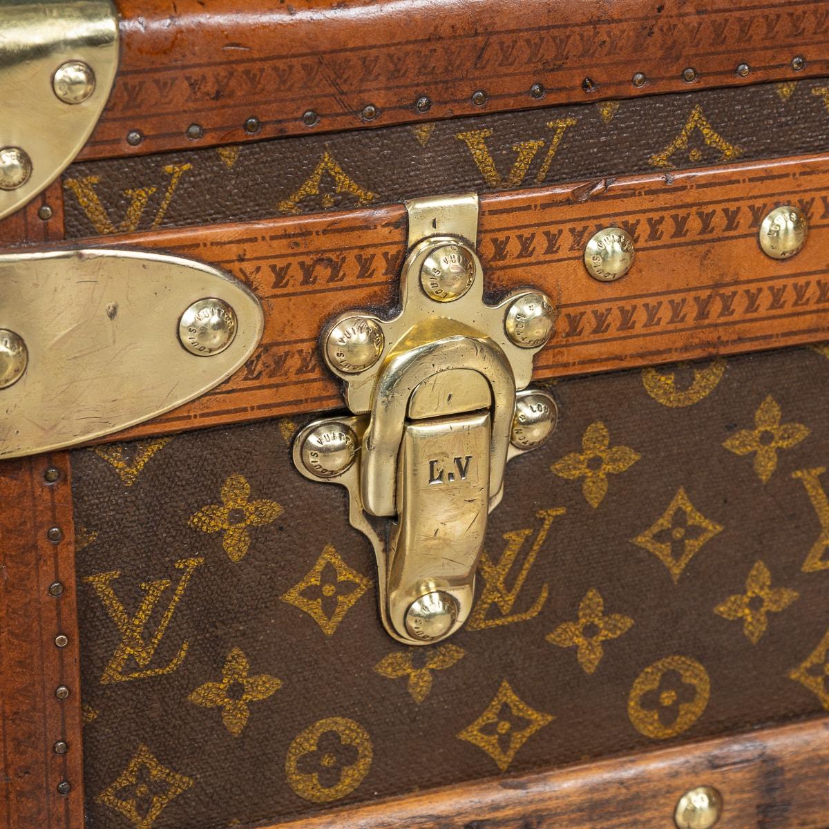 20th Century Louis Vuitton Cabin Trunk In Monogram Canvas, France c.1930 For Sale 8