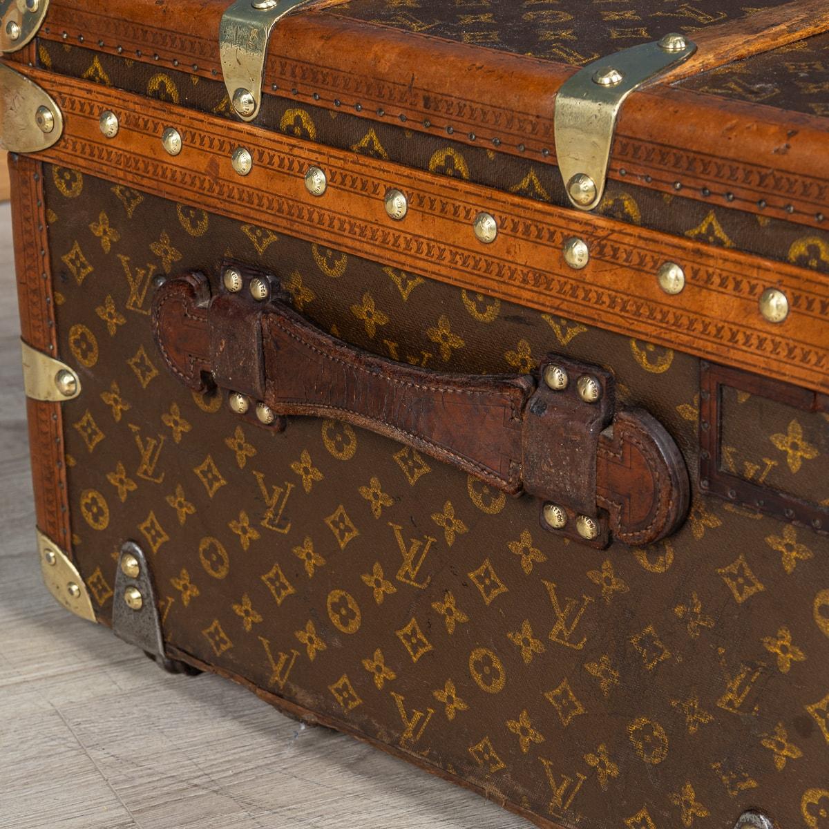 20th Century Louis Vuitton Cabin Trunk In Monogram Canvas, France c.1930 For Sale 10