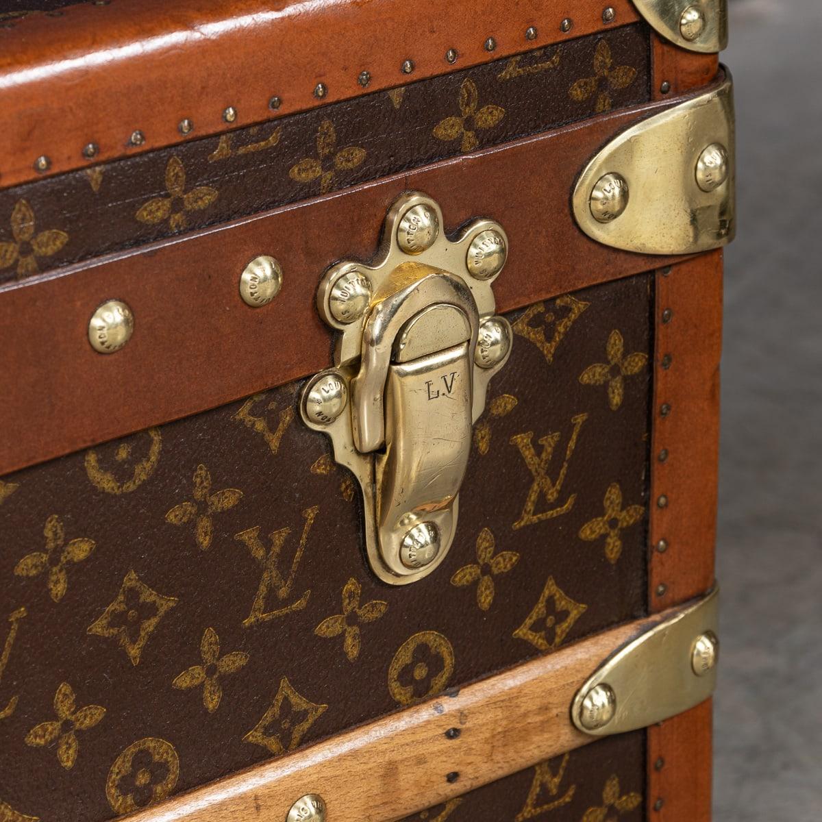 Malle Cabine Louis Vuitton du 20ème siècle en toile monogramme, France c.1930 en vente 10