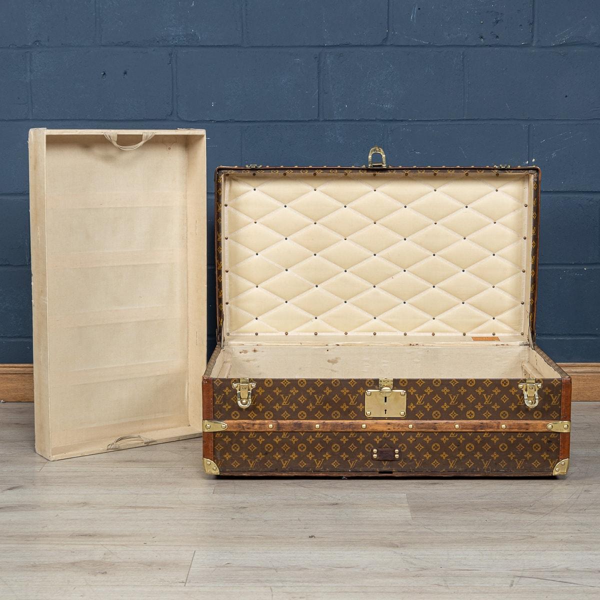 20th Century Louis Vuitton Cabin Trunk In Monogram Canvas, France c.1930 For Sale 2