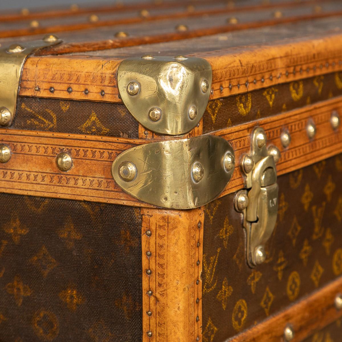 20th Century Louis Vuitton Cabin Trunk in Monogram Canvas, Paris, c.1930 14