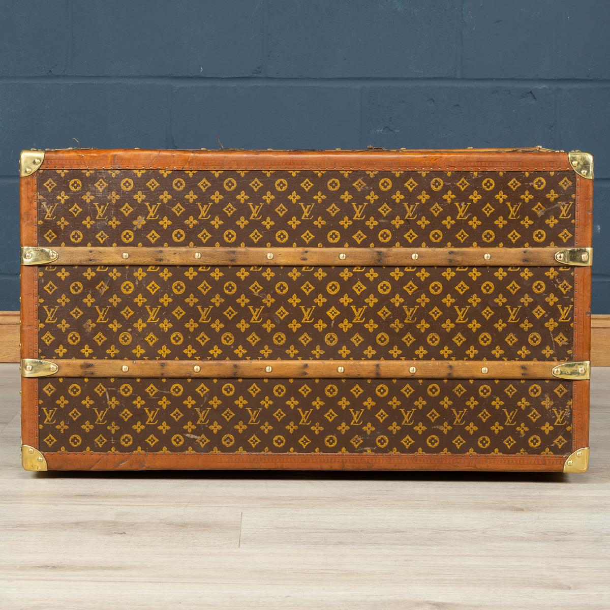 20th Century Louis Vuitton Cabin Trunk in Monogrammed Canvas, Paris, circa 1920 2