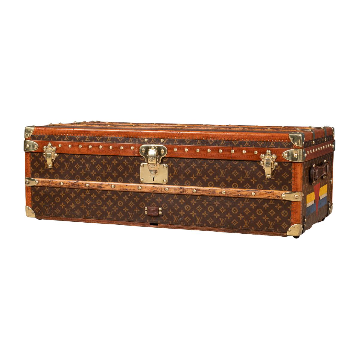 20th Century Louis Vuitton Cabin Trunk in Monogrammed Canvas, Paris, circa 1930