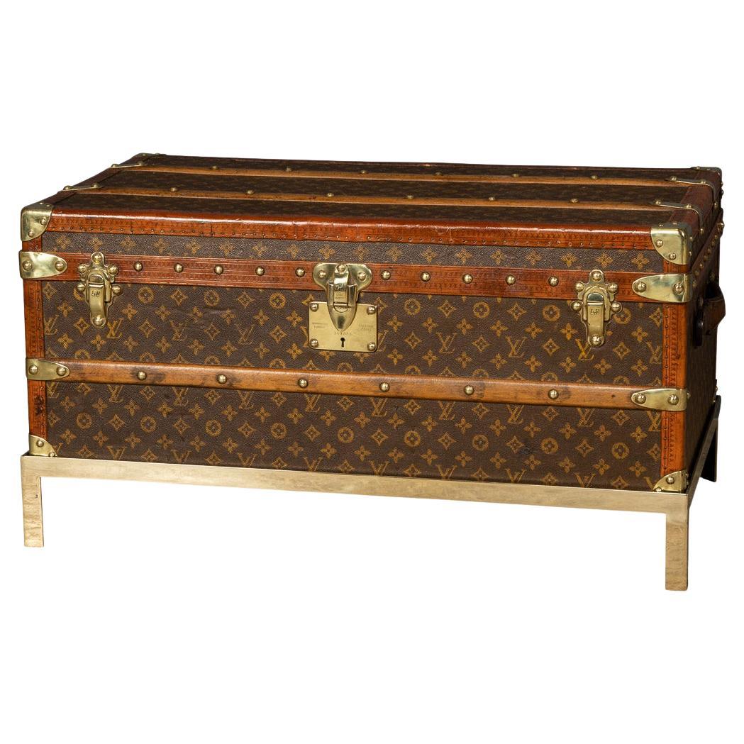 20th Century Louis Vuitton Cabin Trunk In Natural Cow Hide, Paris, c.1910  For Sale at 1stDibs