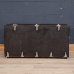 20th Century Louis Vuitton Car Trunk in Black Vuittonite Canvas Paris circa 1910