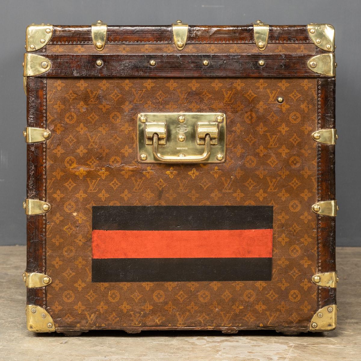 French 20th Century Louis Vuitton Courier Trunk, France, c.1910