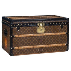 Vintage 20th Century Louis Vuitton Courier Trunk, France c.1930