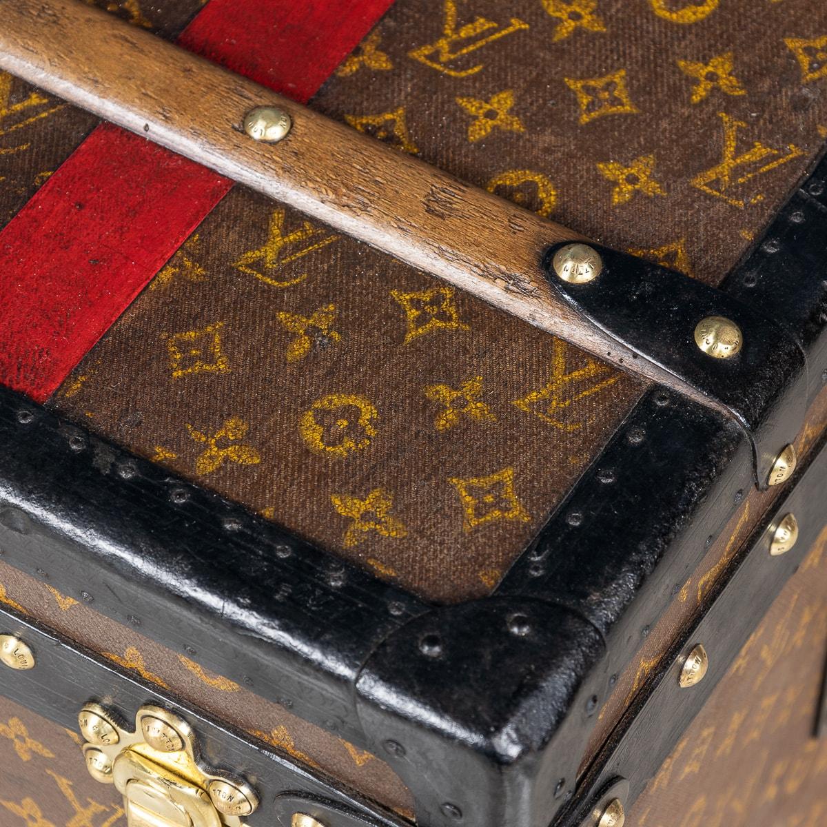 Malle de coursier Louis Vuitton du 20e siècle en toile monogrammée, France vers 1910 en vente 8