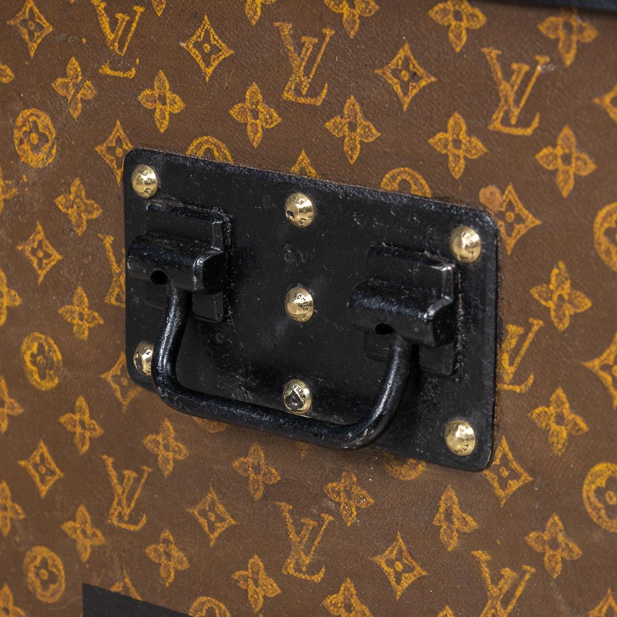 Malle de coursier Louis Vuitton du 20e siècle en toile monogrammée, France vers 1910 en vente 10