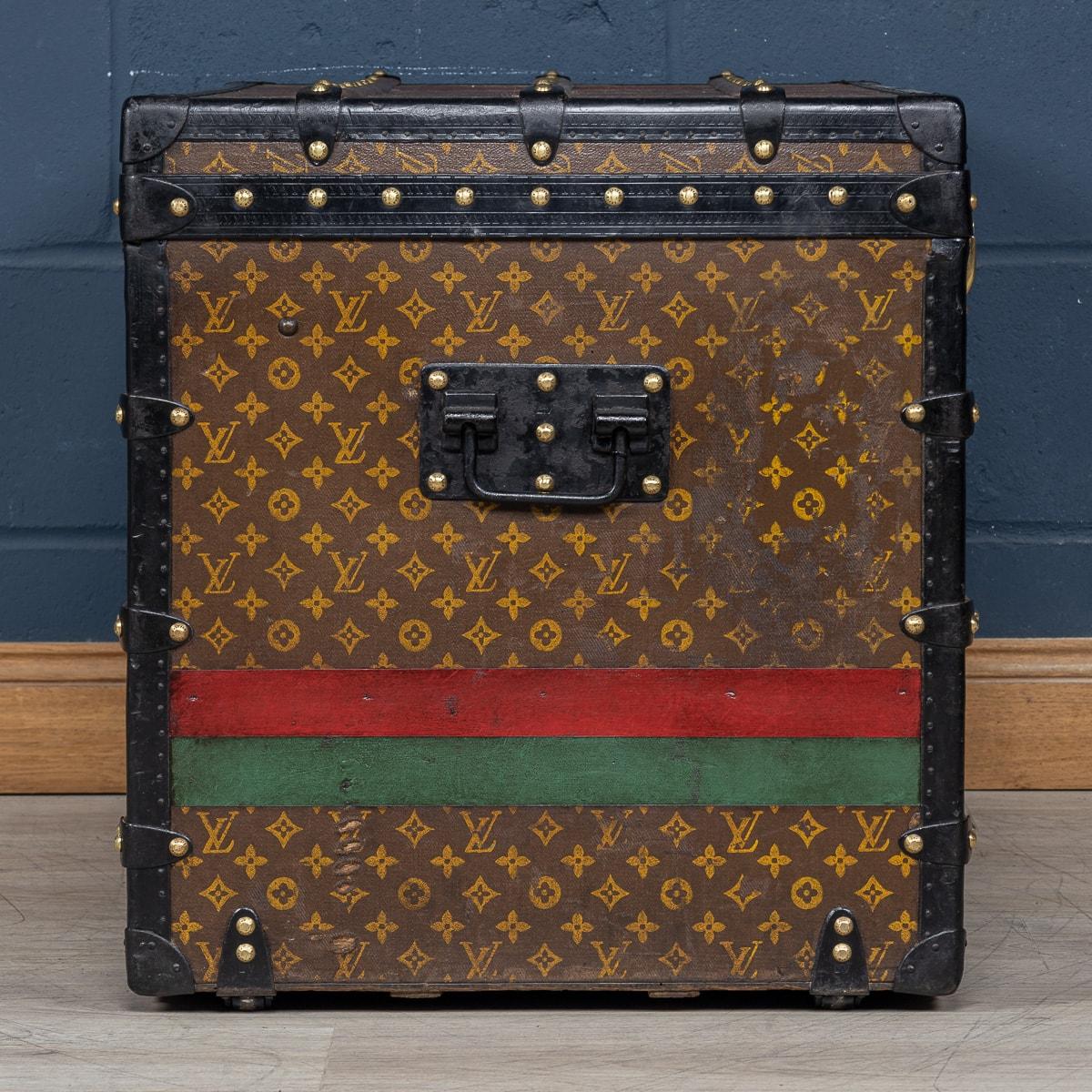 20th Century Louis Vuitton Courier Trunk In Monogram Canvas, France c.1910 In Good Condition For Sale In Royal Tunbridge Wells, Kent