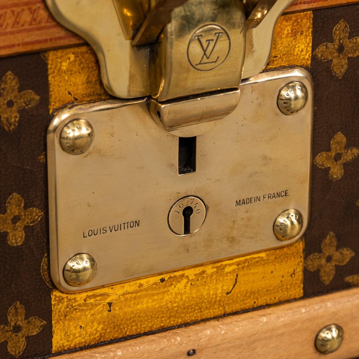 Malle de coursier Louis Vuitton du 20ème siècle en toile monogrammée, France vers 1930 en vente 8