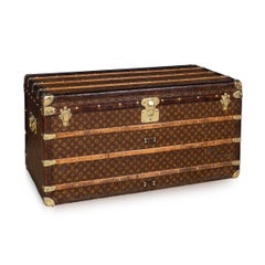 Malle de coursier Louis Vuitton du 20ème siècle en toile monogrammée, France vers 1930