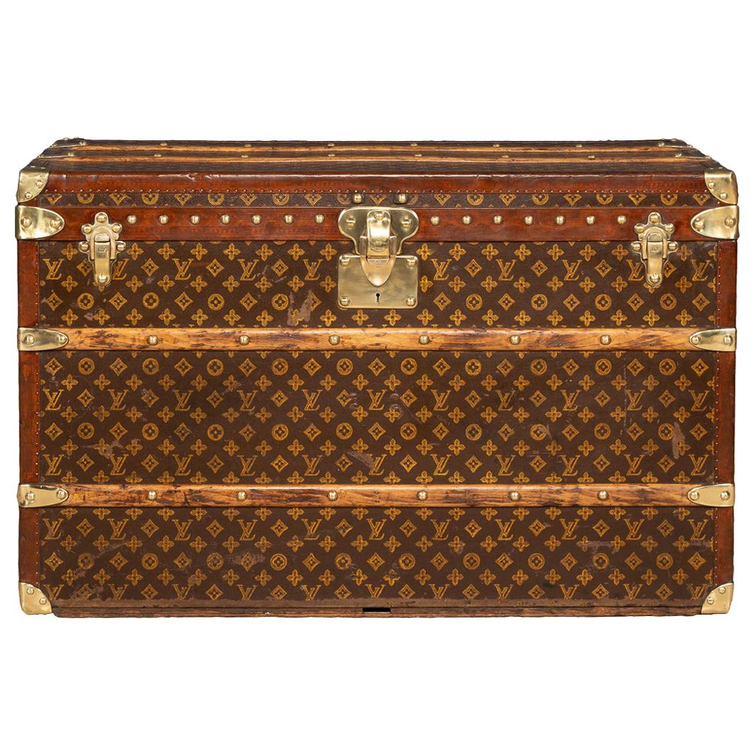 Louis Vuitton Furniture Trunks, Luggage & More 209 For Sale at 1stdibs