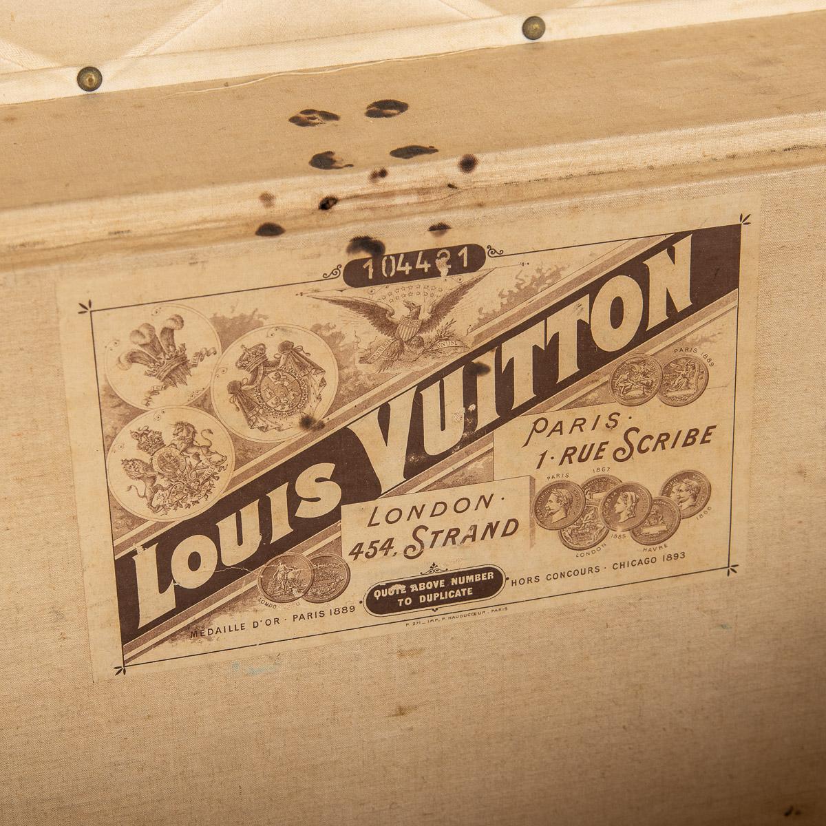 20th Century Louis Vuitton Courier Trunk with a Union Jack Top, Paris, C.1950 2