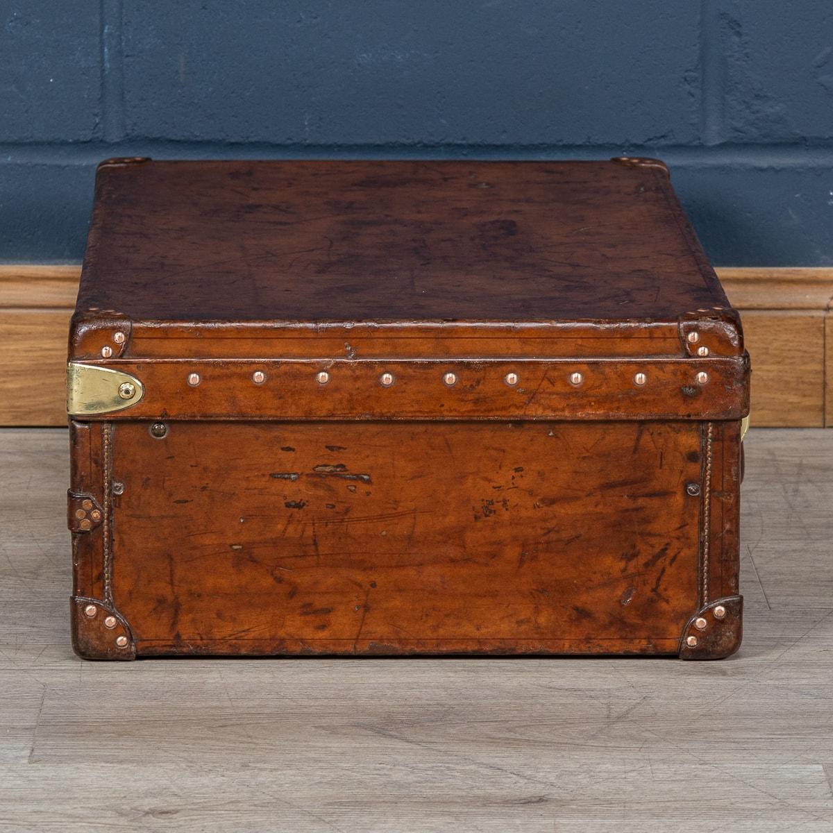 20th Century Louis Vuitton Cow Hide Suitcase, France c.1920 In Good Condition For Sale In Royal Tunbridge Wells, Kent