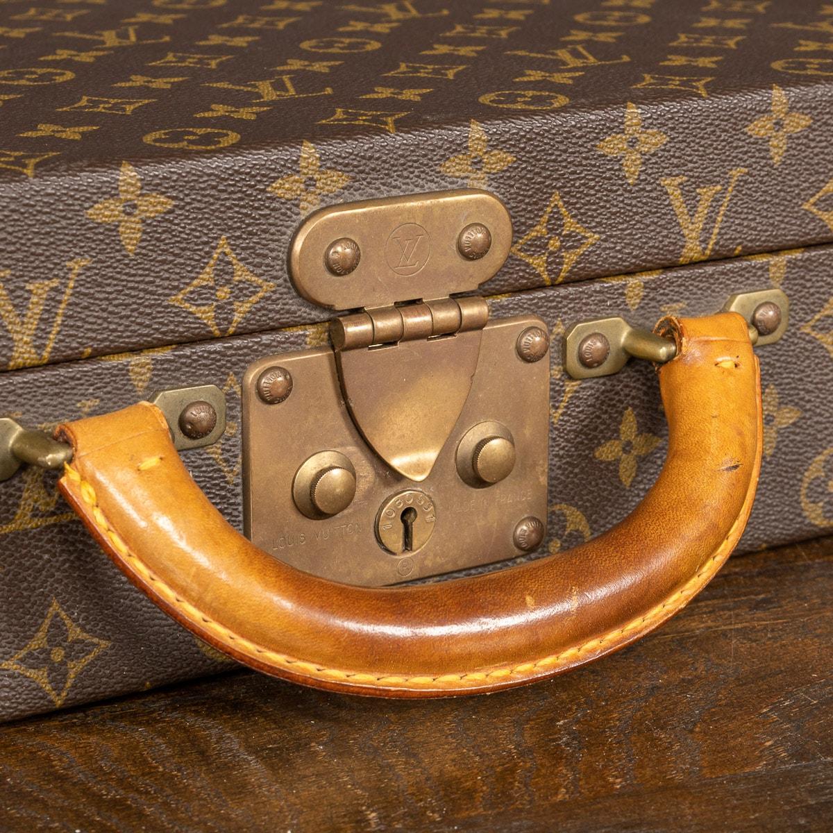 20th Century Louis Vuitton Custom Fitted Watch Case, France 10