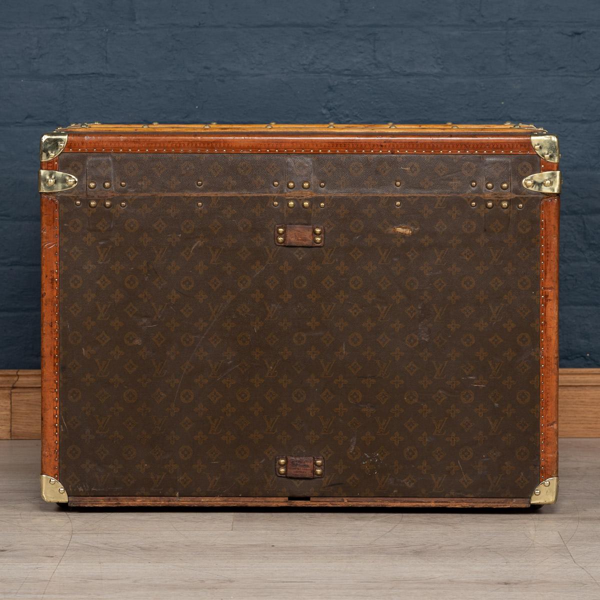 20th Century Louis Vuitton Hat Trunk in Monogram Canvas, France, circa 1930 In Good Condition In Royal Tunbridge Wells, Kent