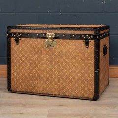 20th Century Louis Vuitton Hat Trunk in Woven Canvas, Paris, circa 1900