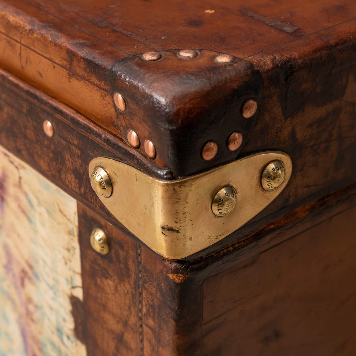 20th Century Louis Vuitton Leather Suitcase in Cow Hide, Paris, circa 1900 14