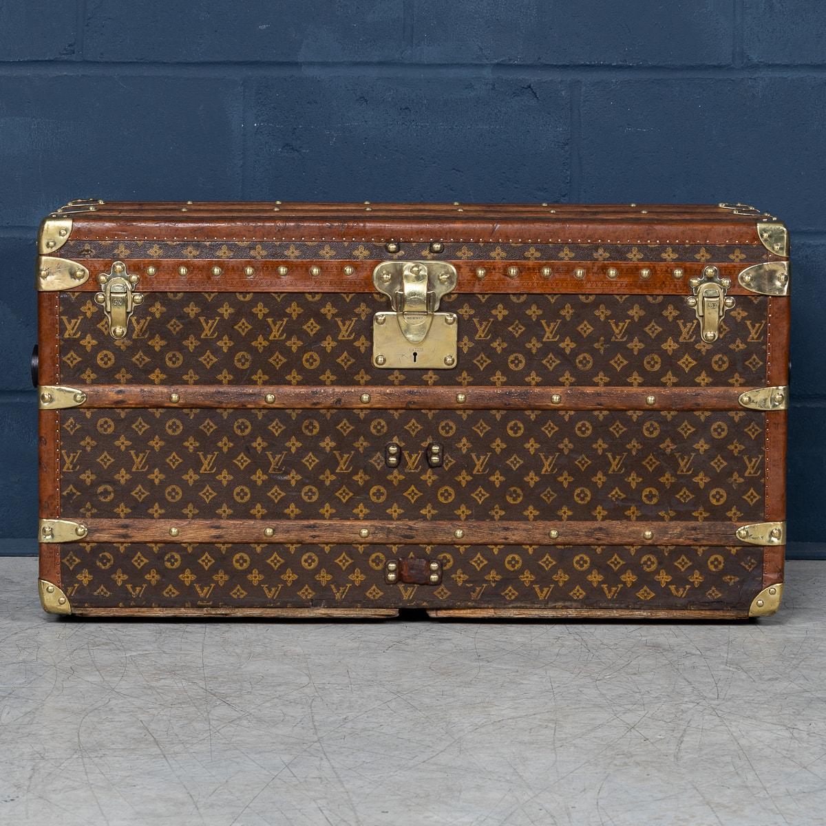 Louis Vuitton Schuhtruhe des 20. Jahrhunderts, Frankreich um 1930 (Französisch) im Angebot